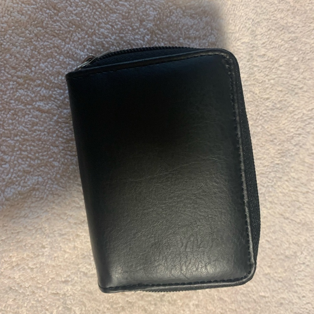 3/$20 NWT zippered case